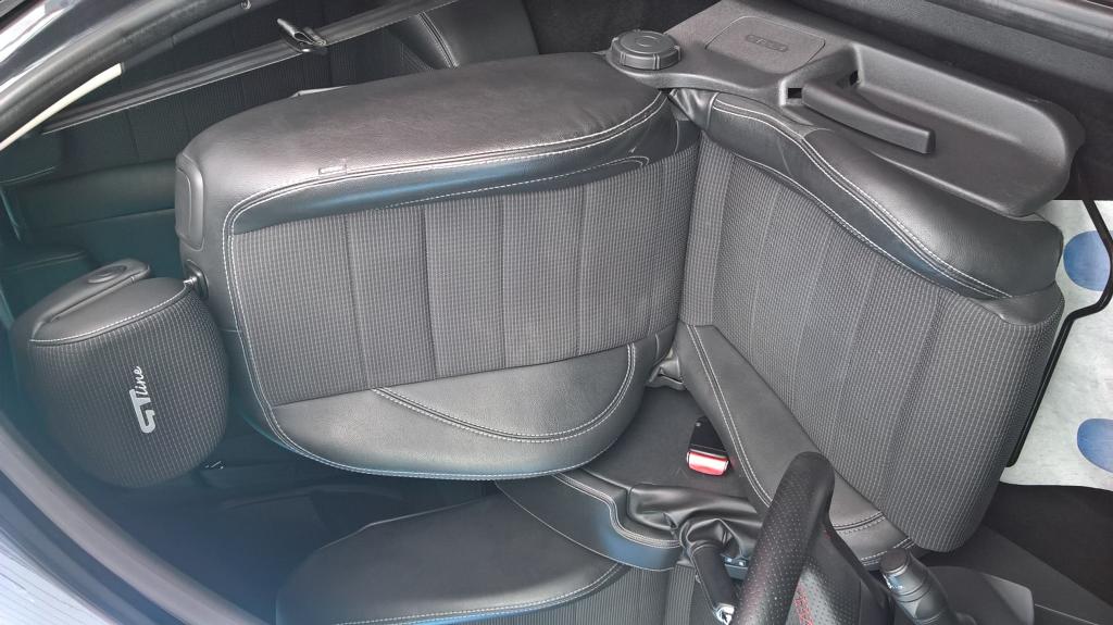 Renault M�gane III Coup� DCI 130 GT Line - Delacour Automobiles