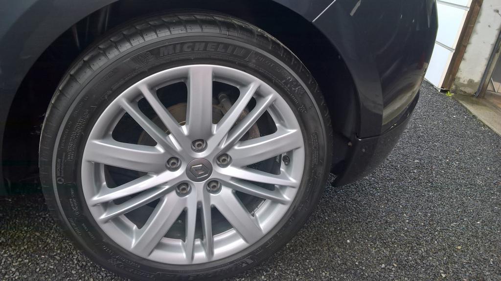 Renault M�gane III Coup� DCI 130 GT Line - Delacour Automobiles