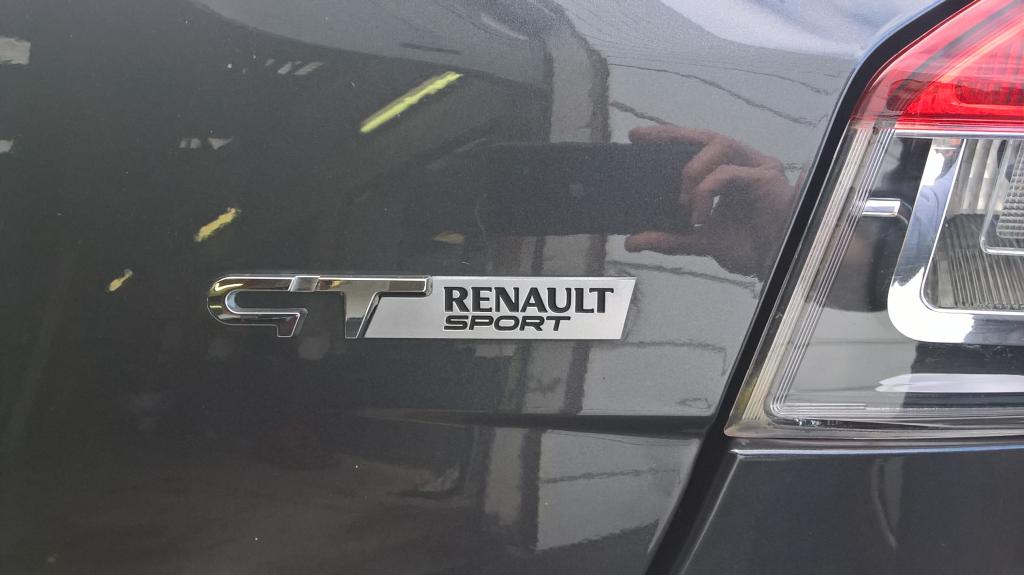 Renault M�gane III Coup� DCI 130 GT Line - Delacour Automobiles